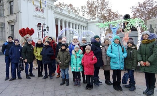 Школярі з Першотравневого побували у передноворічній Одесі (фото)