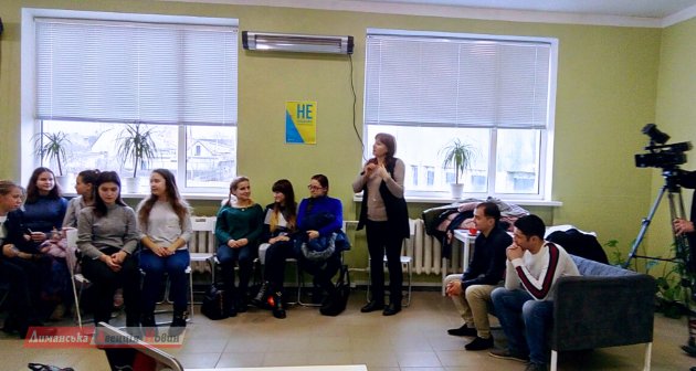 У Першотравневому ХАБ «ПростоСвіт» організовує профорієнтаційні зустрічі для школярів (фото)