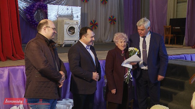 Жительницу Першотравневого наградили почетным знаком Одесского областного совета (фото)
