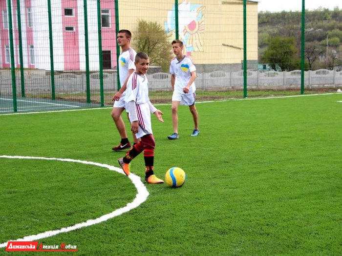 Найкраще - дітям! У Сербці відкрито сучасний комплекс спортивних майданчиків