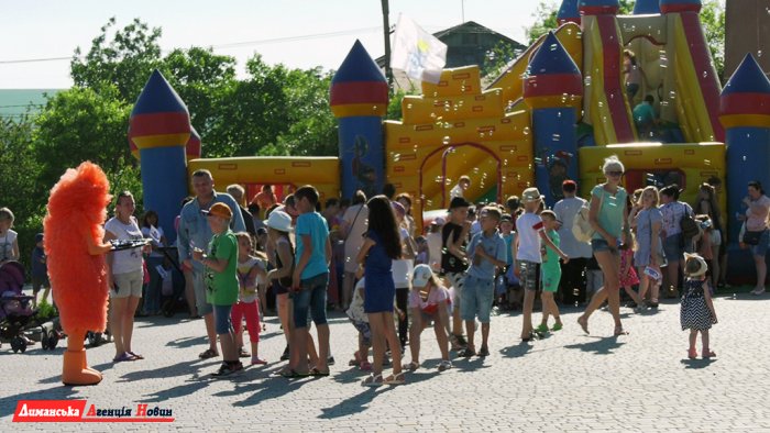 Визирская громада весело встретила День защиты детей