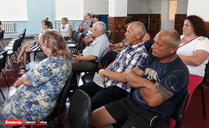 Жителям Визирской громады рассказали о реформах и привлечении граждан к принятию решений.