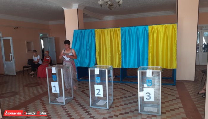 В Визирской громаде стартовали первые местные выборы (фото)