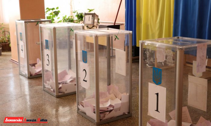 Визирська громада активно голосує: віддали свій голос близько 35% жителів ОТГ (фото)
