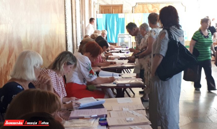 Мешканці Першотравневого проголосували на місцевих виборах.