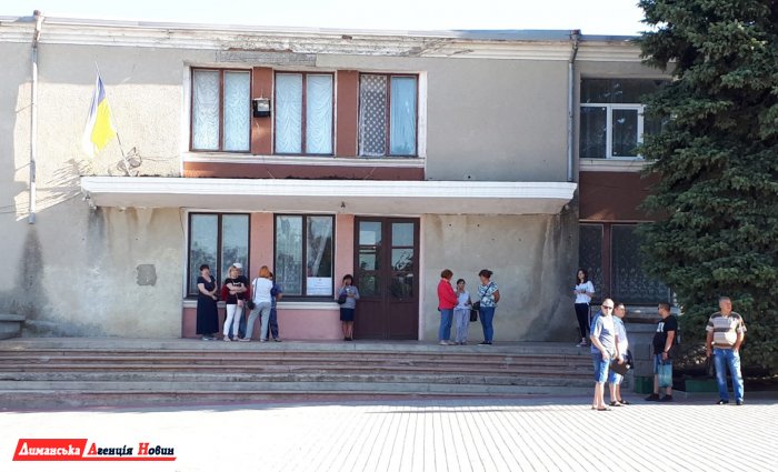 Жители Першотравневого проголосовали на местных выборах (фото)