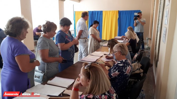 Выборы в Визирке прошли без нарушений (фото)