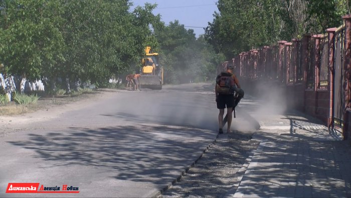 У Сичавці ремонтують дороги.