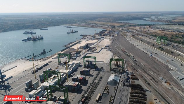 Антимонопольний комітет радить АМПУ почати днопоглиблення в порту "Південний".