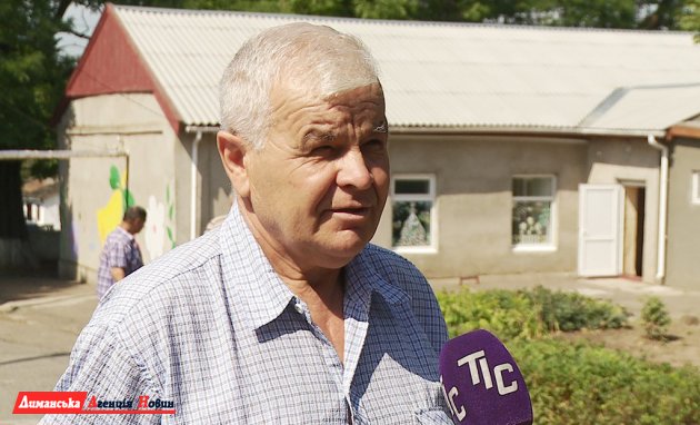 Александр Степаненко, директор Любопольской школы.