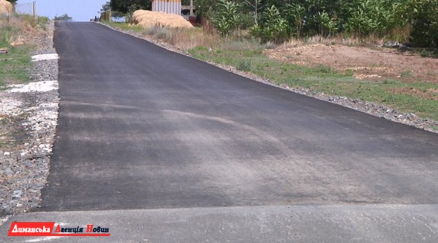 В селе Кошары Лиманского района отремонтировали часть дорог (фото)