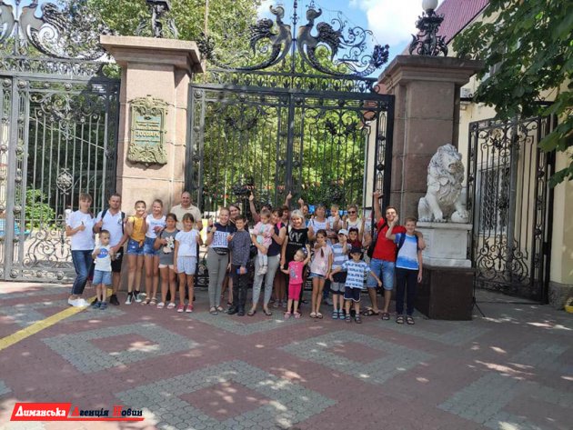 Маленькие жители Визирки посетили Николаевский зоопарк (фото)