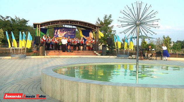 С песнями и танцами в Визирке отпраздновали День Независимости.