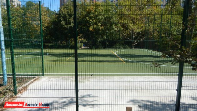 В Южном до конца года откроют обновленный теннисный корт (фото)