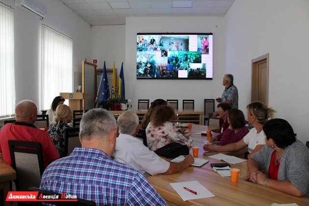 Паллиативная помощь: в Красносельской ОТГ прошла встреча с представителями ОО "Элеос" (фото)