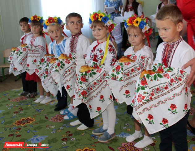 В селе Старые Шомполы отпраздновали первую годовщину детского сада "Лелечатко" (фото)