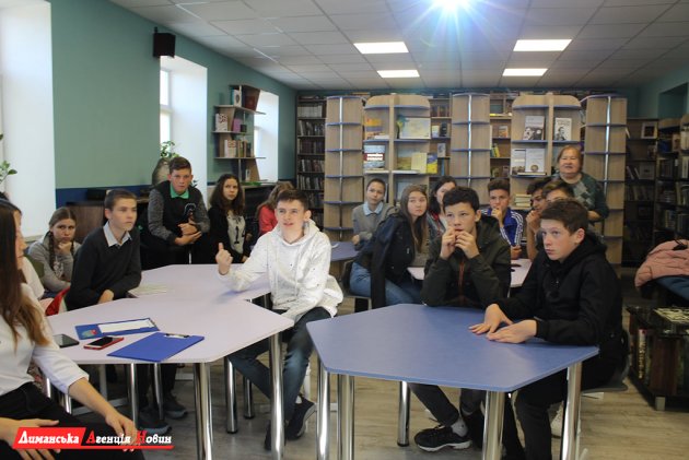 В Доброславе школьников познакомили с важностью математики в профессиях (фото)