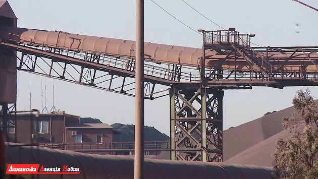 Підприємство "ТІС-Вугілля" запрошує на роботу підсобних робітників.
