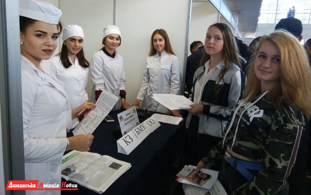 "NEXT-профориентация": ученики Першотравневого УВК посетили необычную ярмарку профессий (фото)