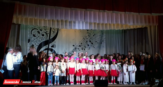 У Першотравневому пройшов конкурс танцю "Вертикаль".