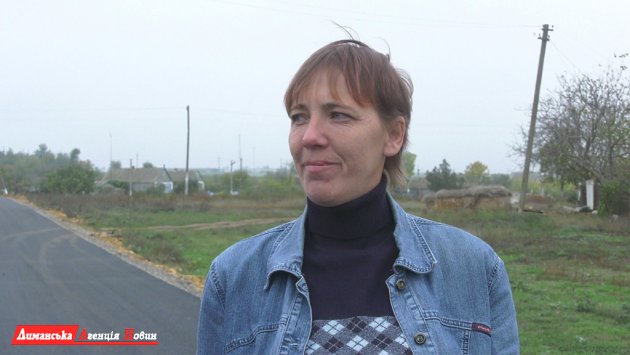 Світлана, мешкає по вулиці Суворова у селі Любопіль.