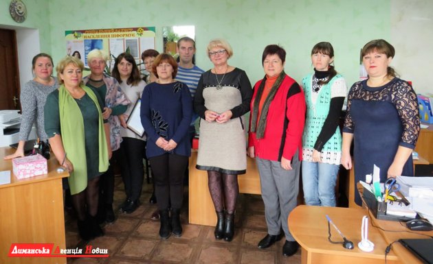 Социальных работников Коблевской ОТГ поздравили на праздничном собрании (фото)