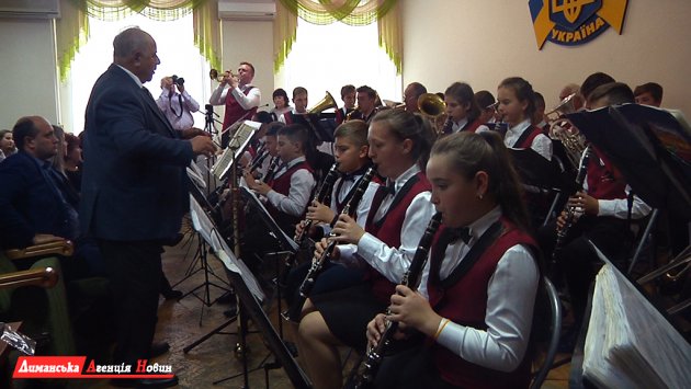 Лиманская детская музыкальная школа отпраздновала 55-ю годовщину.