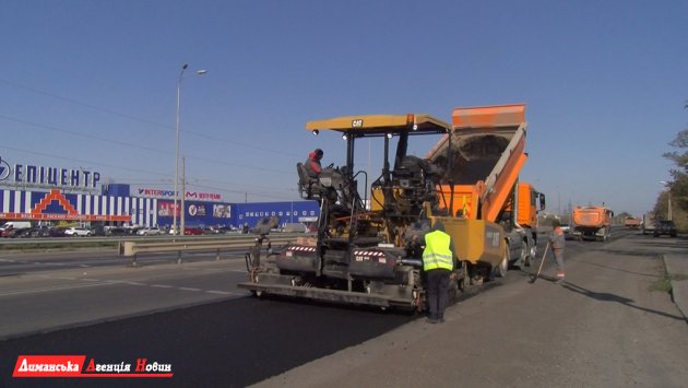 На участках автодороги возле села Иваново и в зоне выезда из Одессы провели капитальный ремонт (фото)