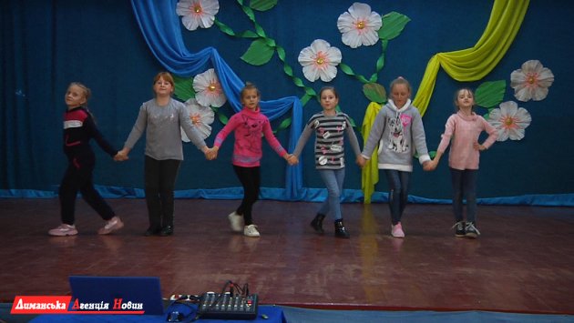 Любопільський будинок культури розвиває таланти у гуртках танцю й співу (фото)