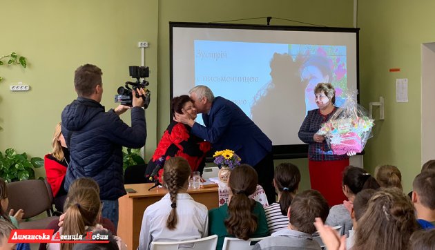 Надежда Мовчан-Карпусь провела встречу с учениками и учителями Першотравневого УВК.