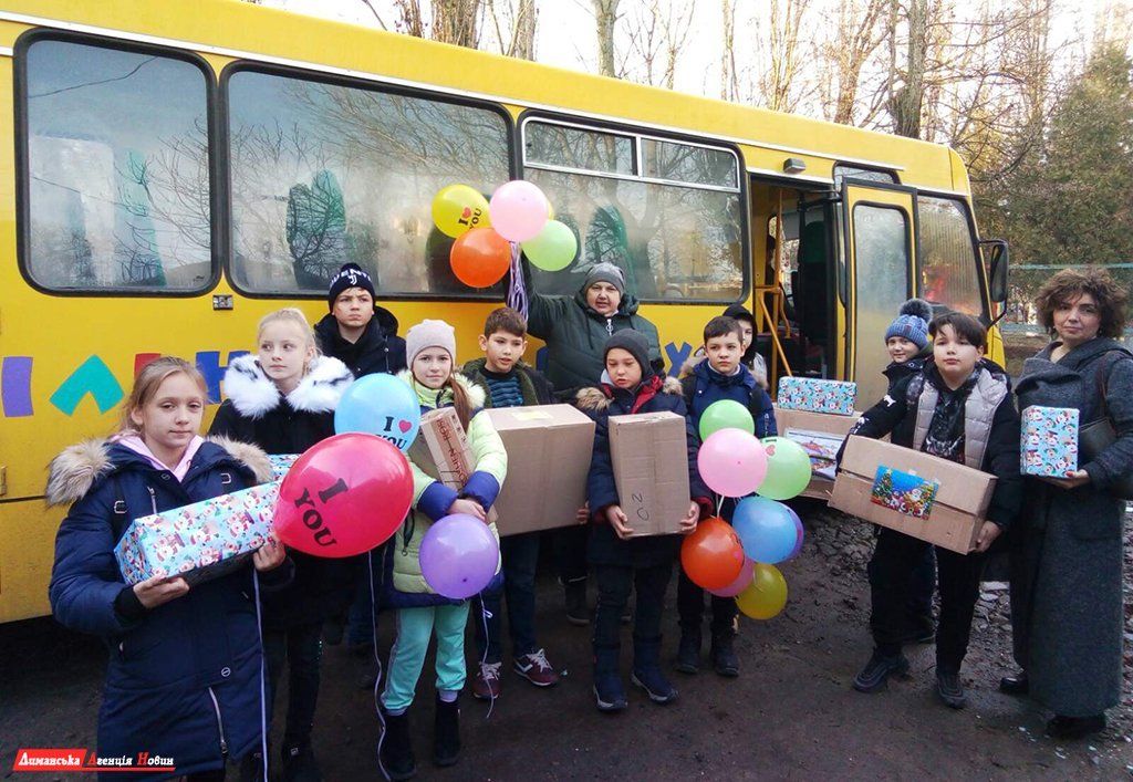 Балахнинские полицейские поздравили воспитанников детского дома с наступающим Новым годом.