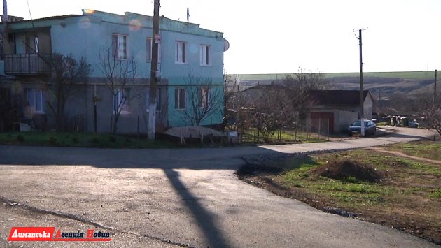 В Першотравневом заасфальтировали переулки и проезды между многоквартирными домами.