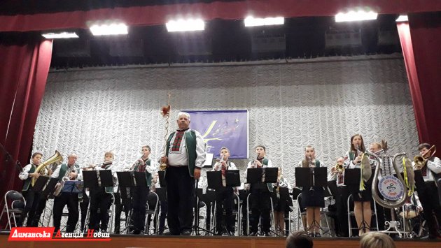 "Визирські сурми" одержали победу на Международном фестивале в Запорожье (фото, видео)