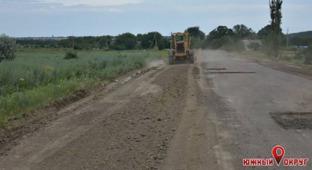 В Лиманском районе начали ремонтировать дорогу