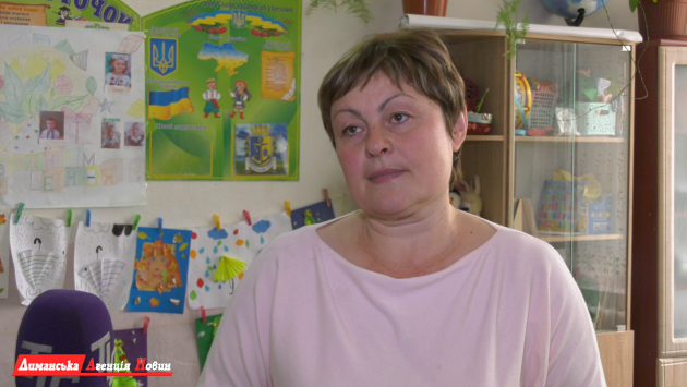 Світлана Лозінська, заступниця директора Шомполівського НВК з навчально-виховної роботи.