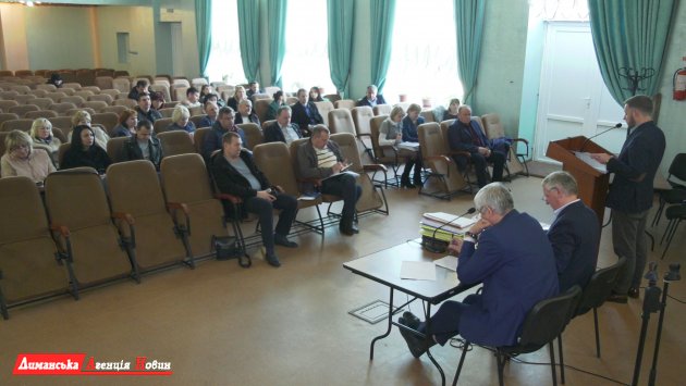 На сесії Визирської сільради прийнято зміни до бюджету та цільових програм (фото)