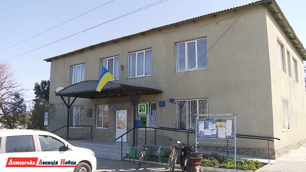У центрі села Курісове з'явився перший сквер (фото)