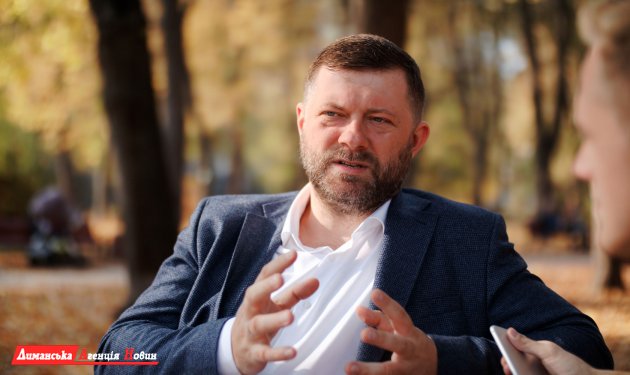 Александр Корниенко, руководитель партии и первый заместитель председателя парламентской фракции "Слуга Народа".