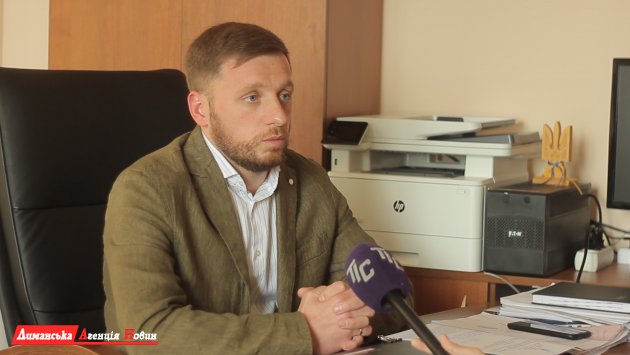 Вадим Рошка, начальник відділу ЖКГ, взаємодії з правоохоронними органами, НС та оборонної роботи Визирської сільської ради.