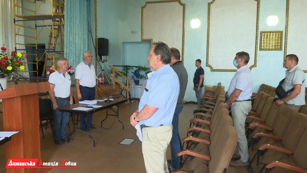 Внеочередная сессия в Визирке рассмотрела ряд финансовых вопросов (фото)
