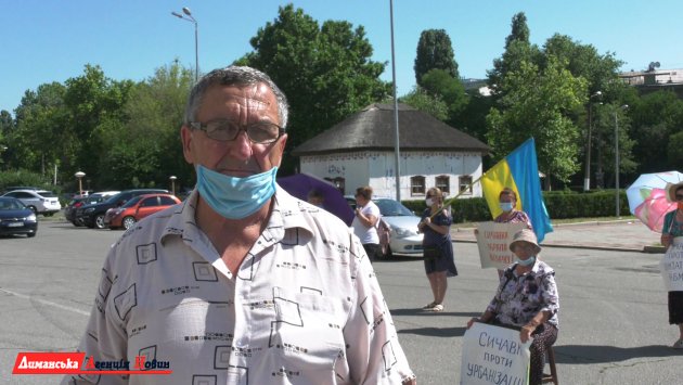 Василь Бабич, активіст, житель села Сичавка.