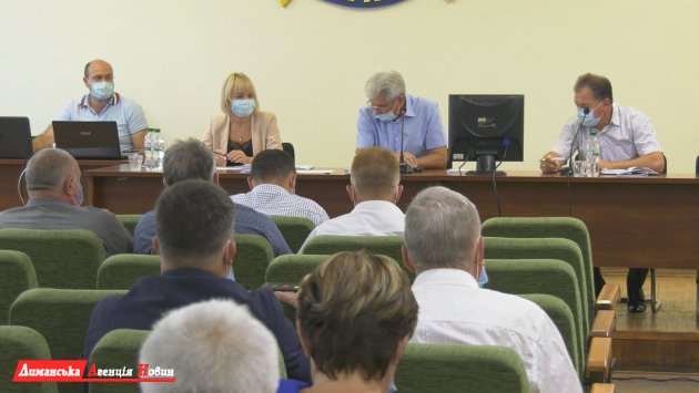 Депутаты Лиманщины на сессии обсудили подготовку к выборам и скорректировали бюджет (фото)
