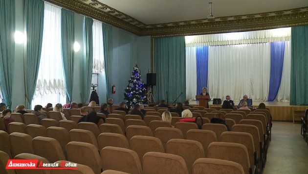 Депутаты решили ввести звание «Почетный гражданин Визирской территориальной громады» (фото)