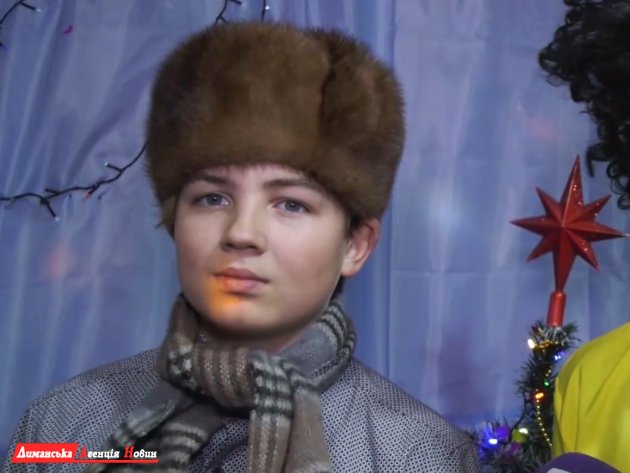Григорій Лосєв, виконувач ролі у новорічній виставі.