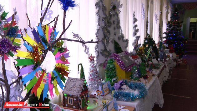 Любопольская школа готовится к зимним праздникам (фото)