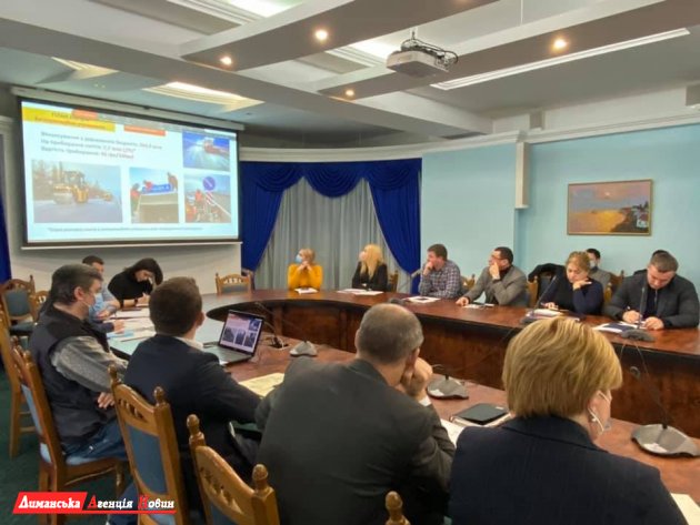 В Одеській області обговорили проблему забруднених узбіч (фото)
