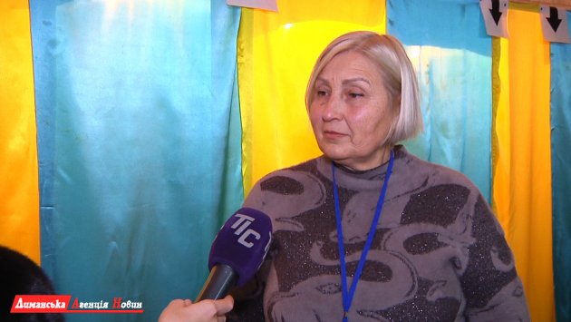Валентина Колєва, голова виборчої комісії дільниці № 510494.