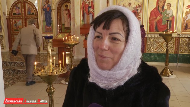 Марина, парафіянка Свято-Миколаївського храму села Першотравневе.