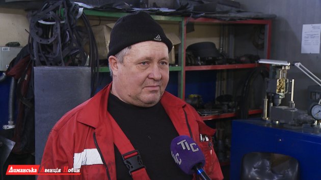 Сергій Сербенюк, слюсар п’ятого розряду депо ТІС-ЗУ.