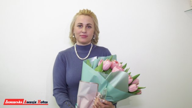 Красносельский сельский голова поздравила с 8 Марта жительниц громады